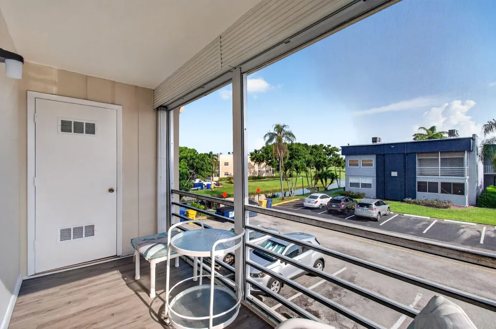95 Burgundy B Delray Beach FL 33484