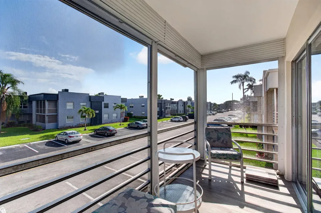 95 Burgundy B Delray Beach FL 33484