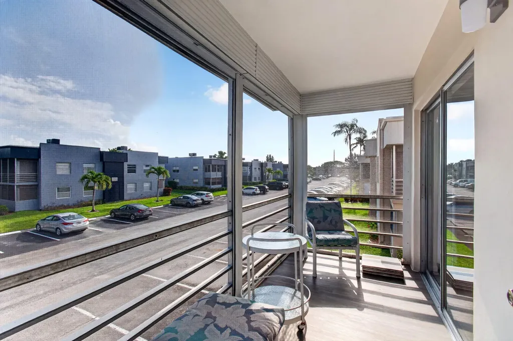 95 Burgundy B Delray Beach FL 33484
