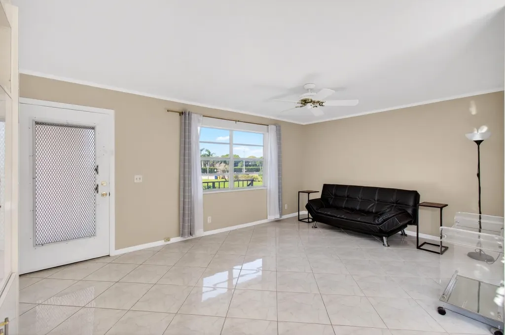 95 Burgundy B Delray Beach FL 33484
