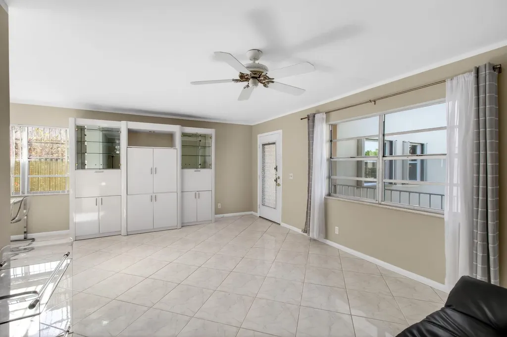 95 Burgundy B Delray Beach FL 33484