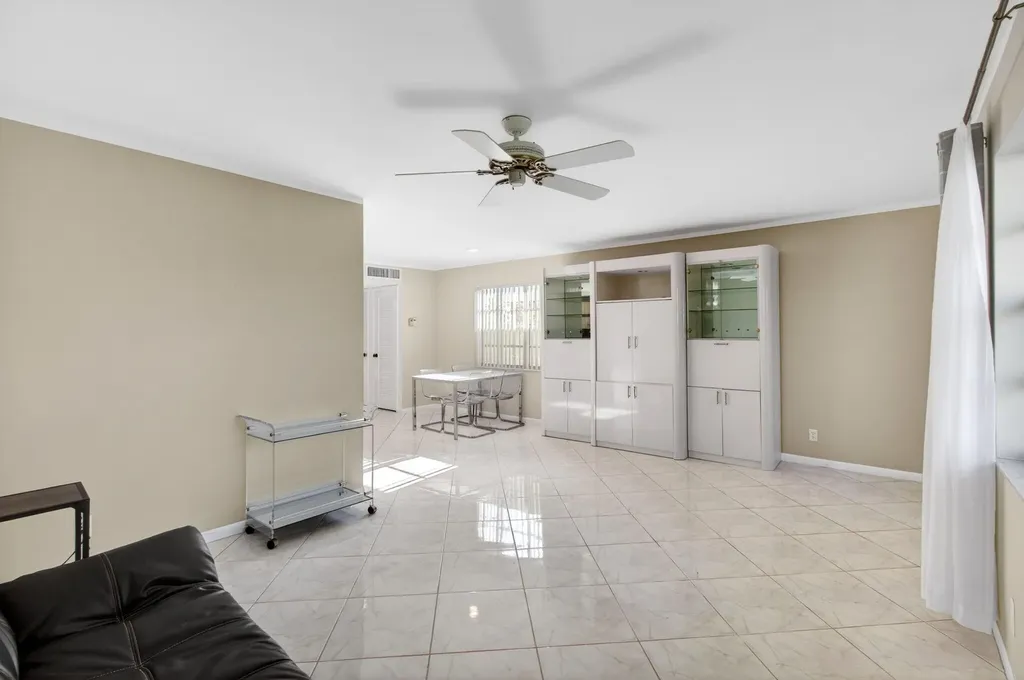 95 Burgundy B Delray Beach FL 33484