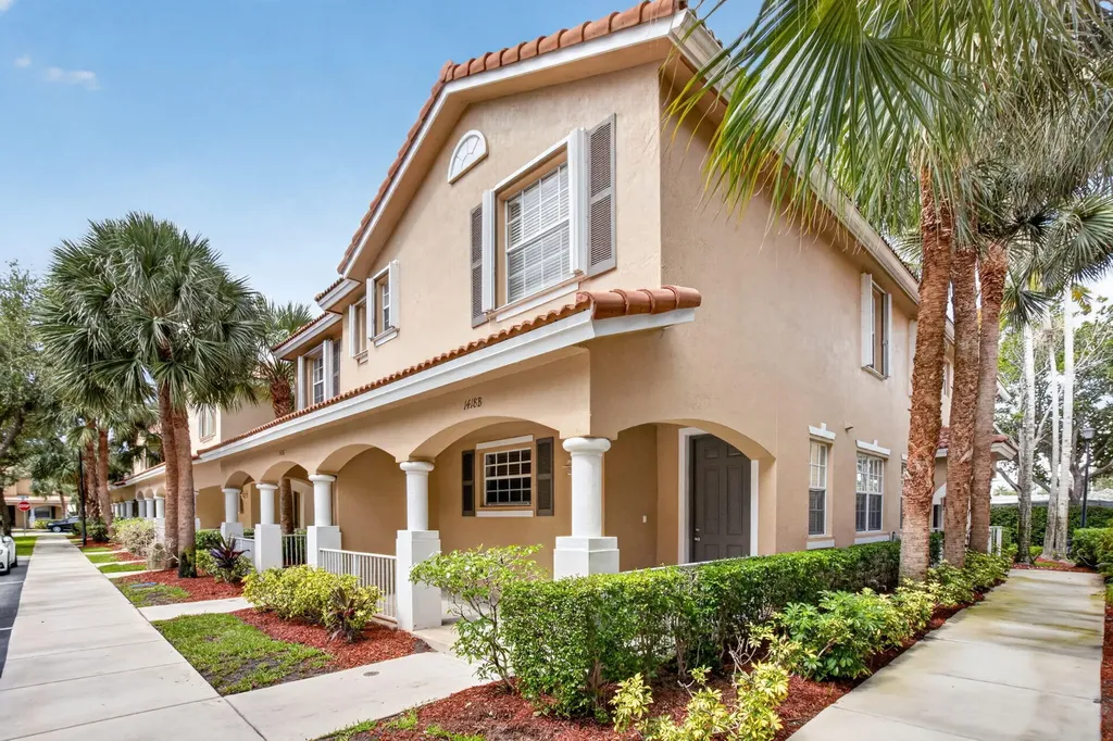 1418 W Wickham Circle Delray Beach FL 33445