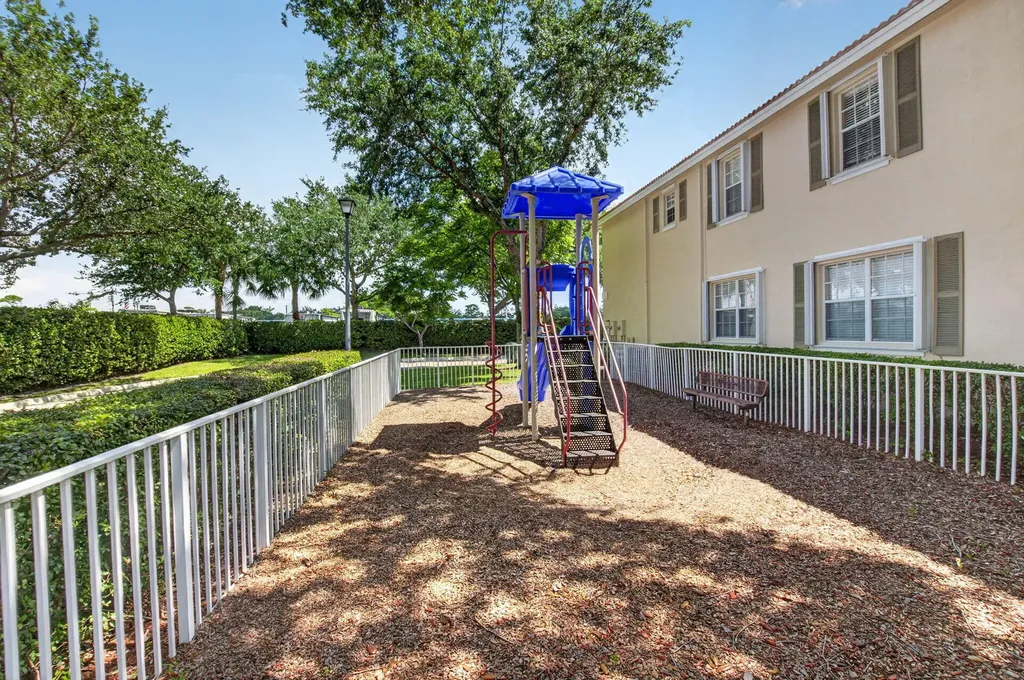 1418 W Wickham Circle Delray Beach FL 33445