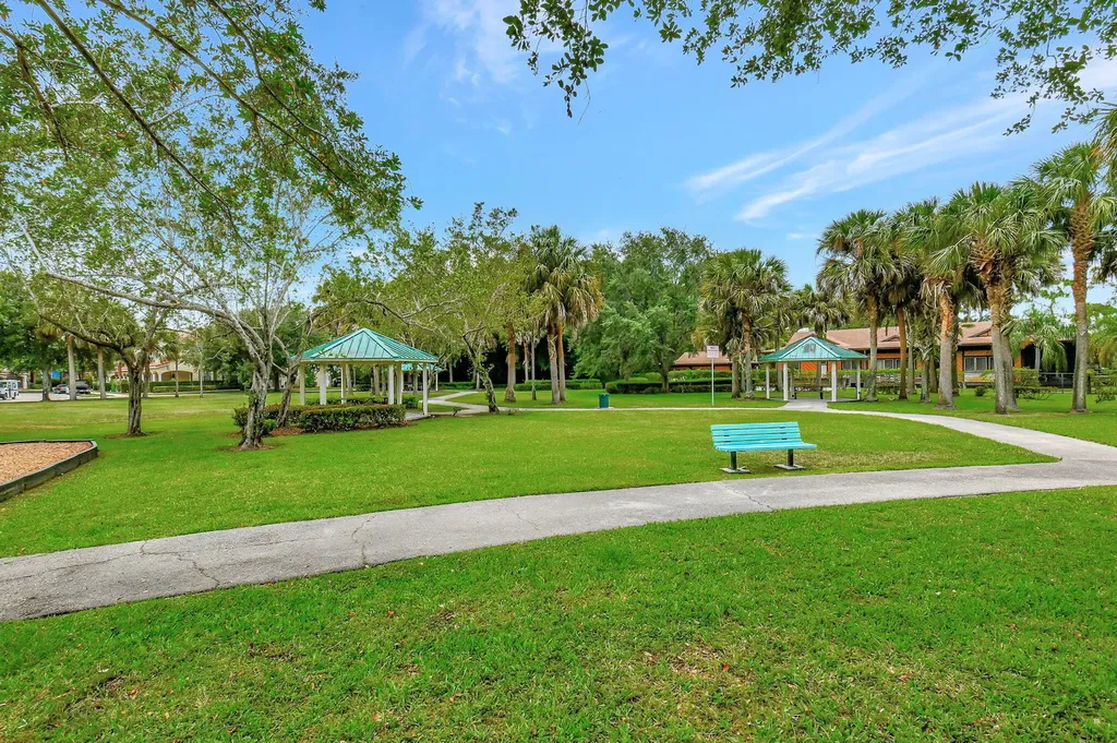 1418 W Wickham Circle Delray Beach FL 33445