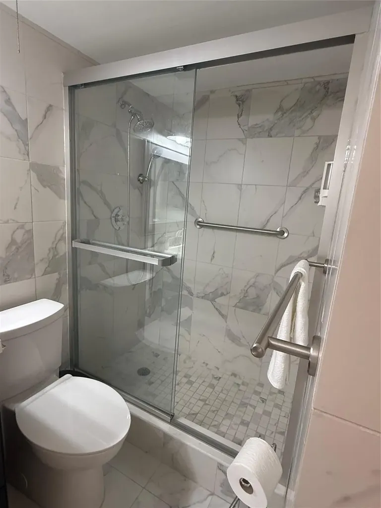 32 Abbey Lane Delray Beach FL 33446