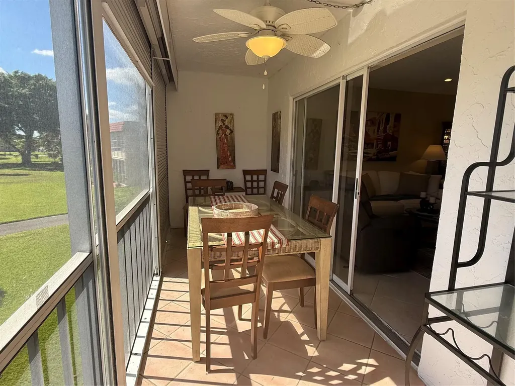 32 Abbey Lane Delray Beach FL 33446