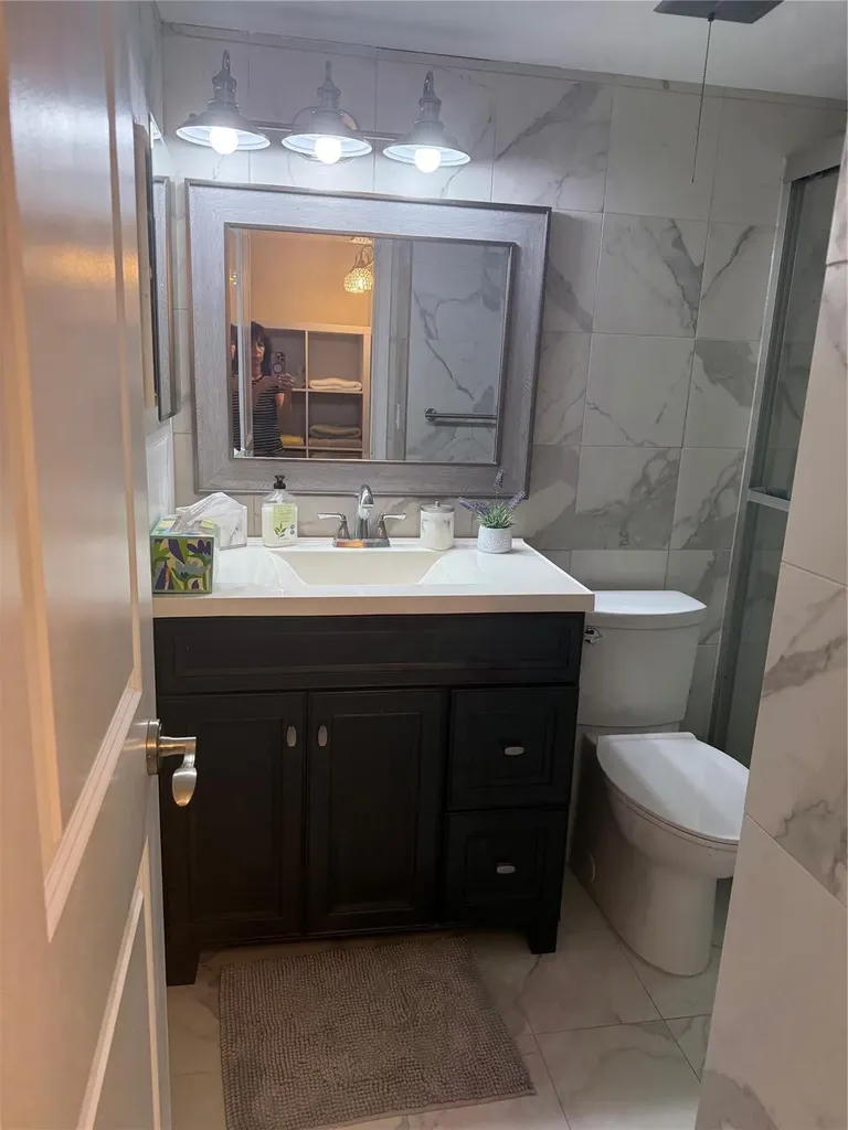 32 Abbey Lane Delray Beach FL 33446
