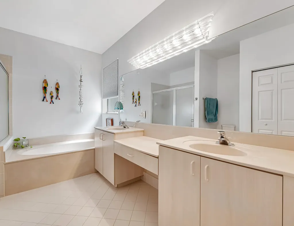 9543 Crescent View Drive N Boynton Beach FL 33437