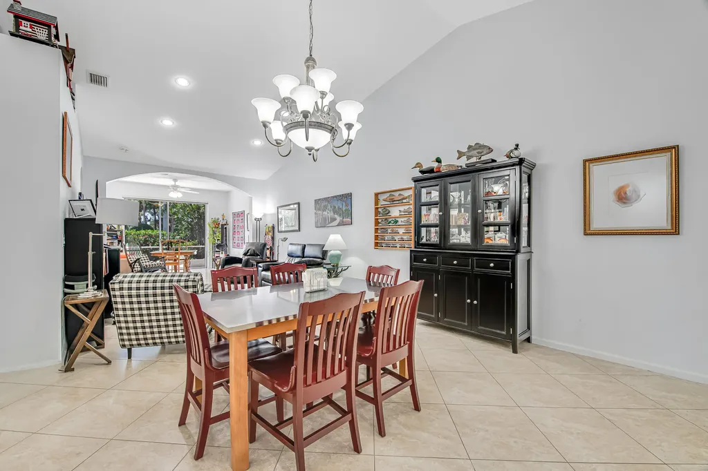 9543 Crescent View Drive N Boynton Beach FL 33437