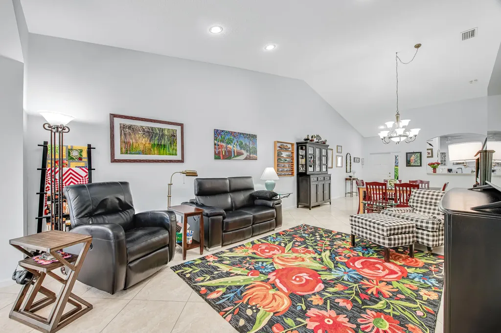 9543 Crescent View Drive N Boynton Beach FL 33437