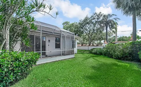 9543 Crescent View Drive N Boynton Beach FL 33437