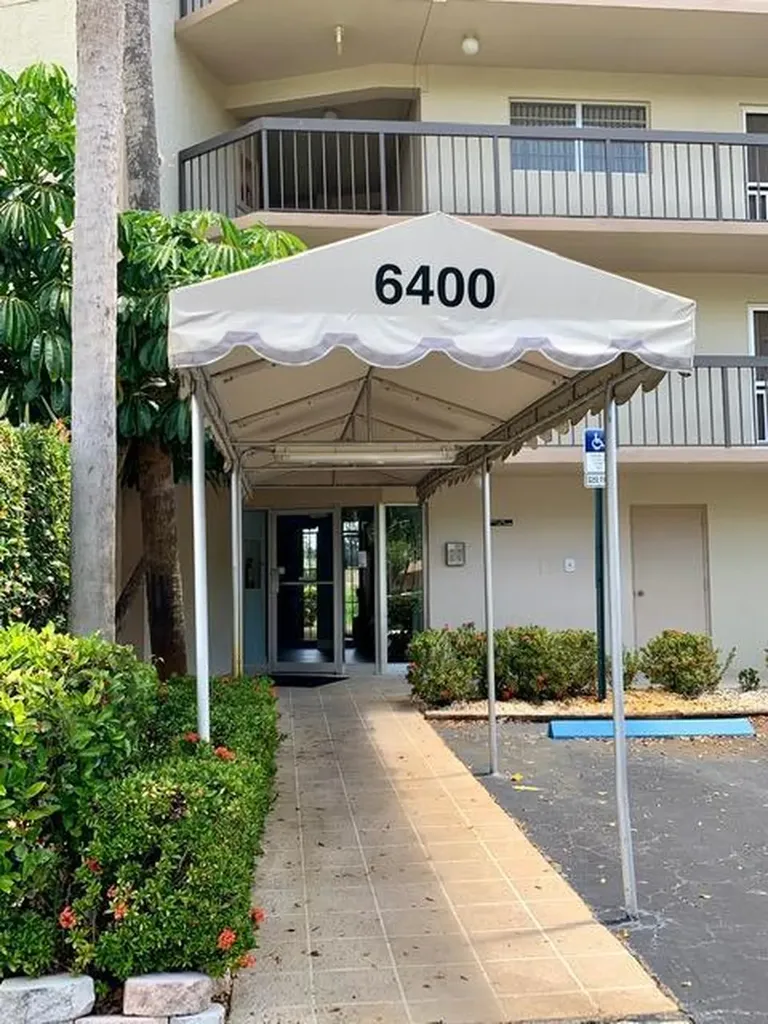 6400 NW 2nd Avenue Boca Raton FL 33487