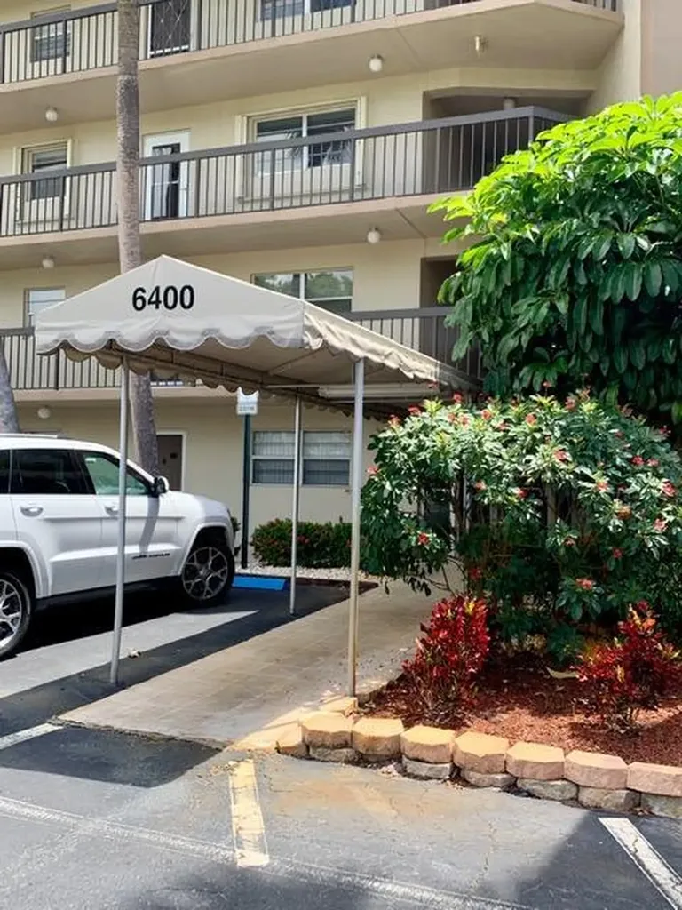 6400 NW 2nd Avenue Boca Raton FL 33487