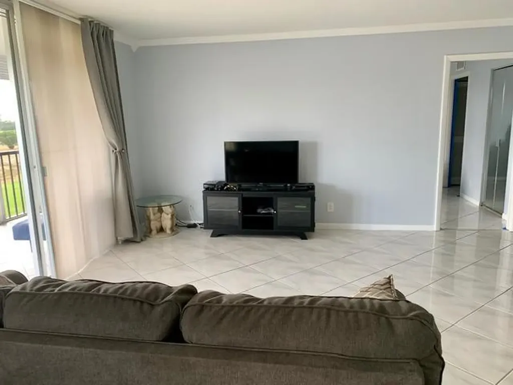 6400 NW 2nd Avenue Boca Raton FL 33487