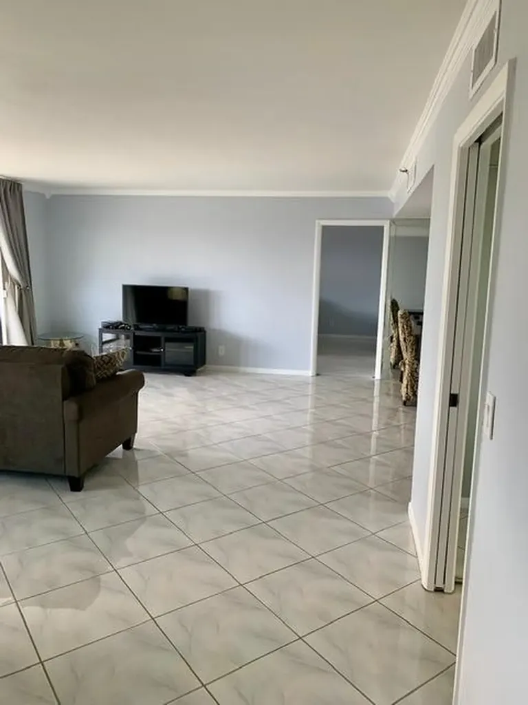 6400 NW 2nd Avenue Boca Raton FL 33487