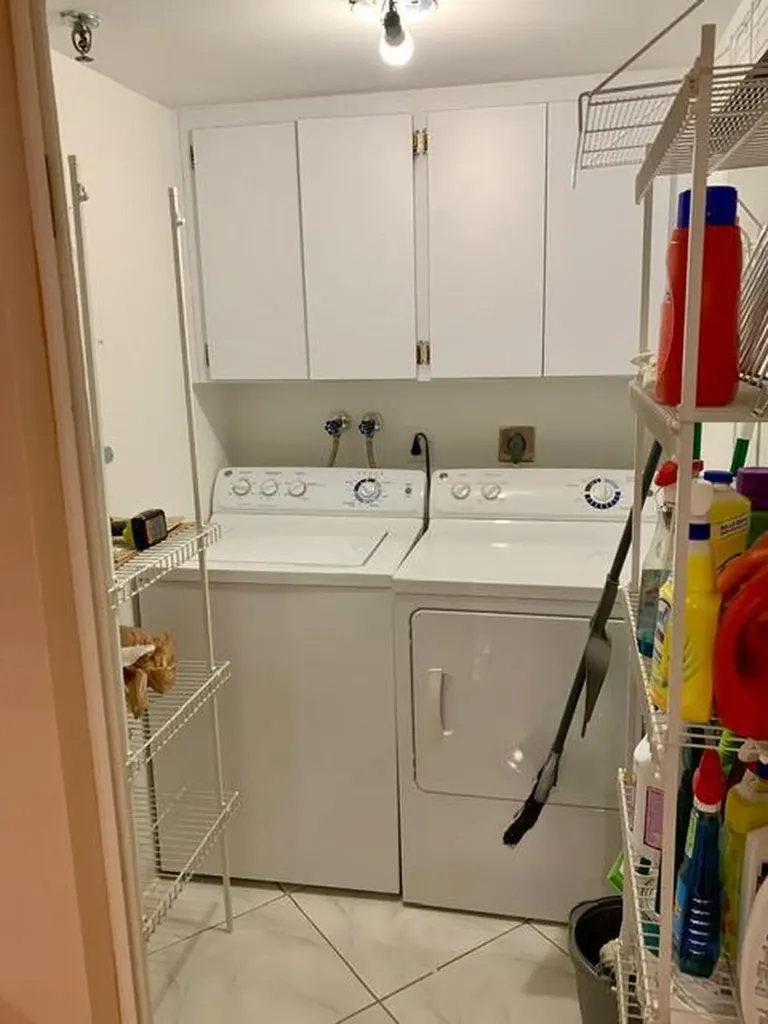 6400 NW 2nd Avenue Boca Raton FL 33487