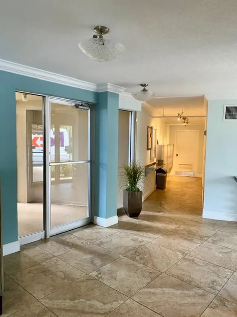 6400 NW 2nd Avenue Boca Raton FL 33487