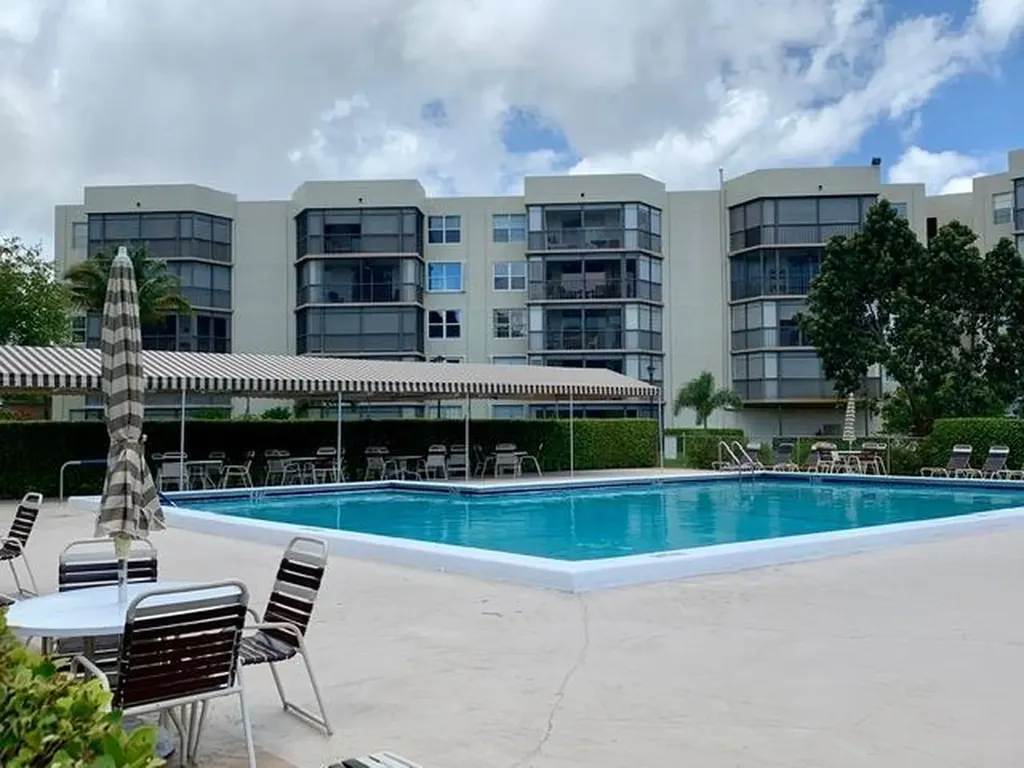 6400 NW 2nd Avenue Boca Raton FL 33487
