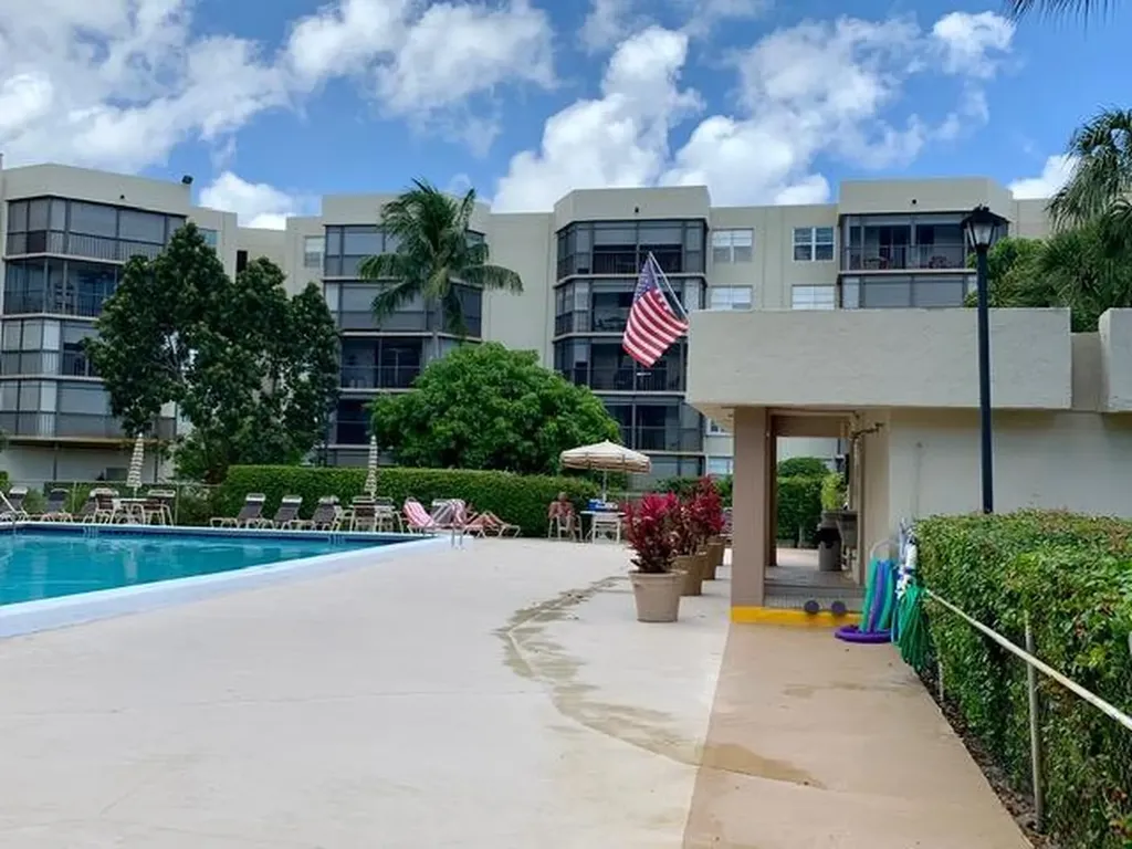 6400 NW 2nd Avenue Boca Raton FL 33487