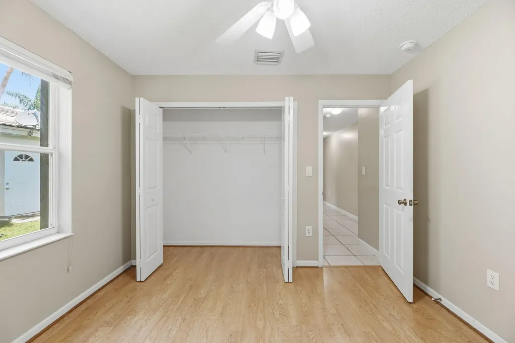 345 W Cypress Cove Circle Davie FL 33325