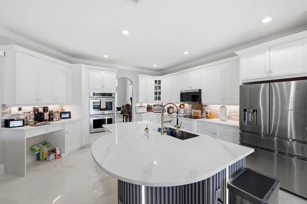 5947 NW 54th Circle Coral Springs FL 33067