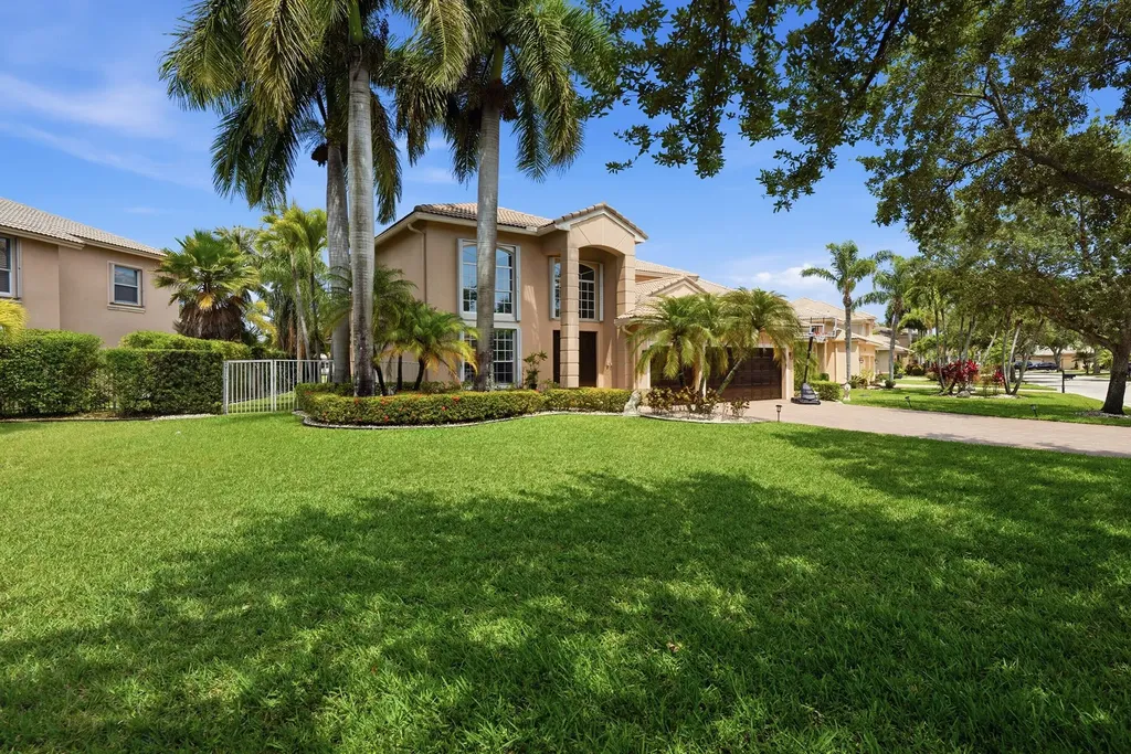 5947 NW 54th Circle Coral Springs FL 33067