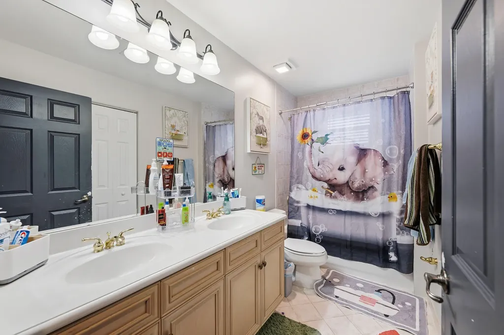 5947 NW 54th Circle Coral Springs FL 33067