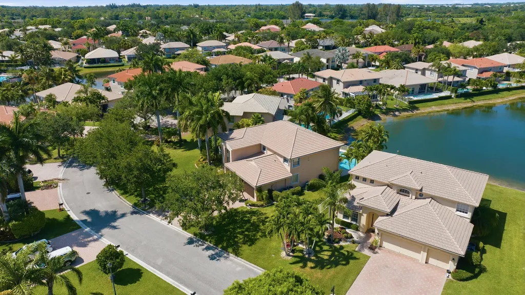 5947 NW 54th Circle Coral Springs FL 33067
