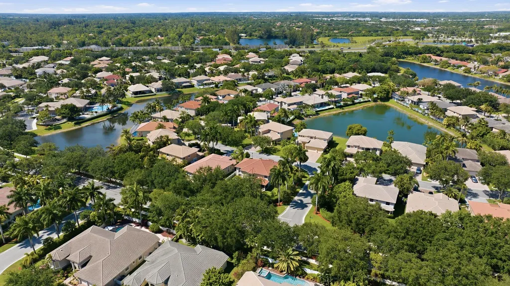 5947 NW 54th Circle Coral Springs FL 33067