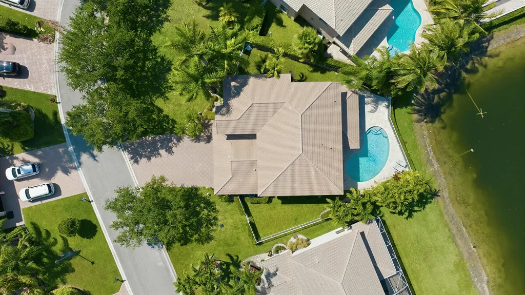 5947 NW 54th Circle Coral Springs FL 33067