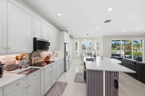 5947 NW 54th Circle Coral Springs FL 33067