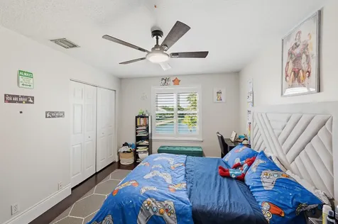 5947 NW 54th Circle Coral Springs FL 33067