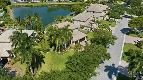 5947 NW 54th Circle Coral Springs FL 33067