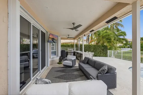 5947 NW 54th Circle Coral Springs FL 33067