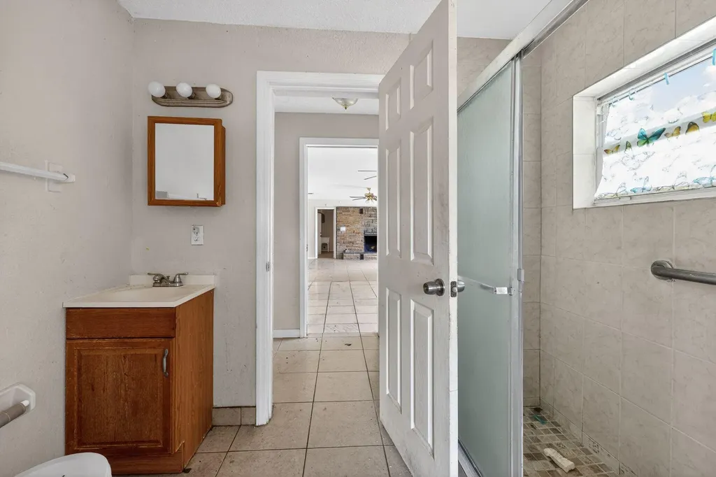 1307 NW 15th Place Fort Lauderdale FL 33311