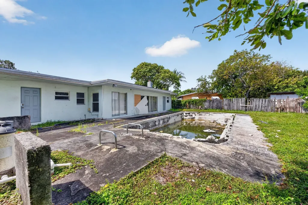 1307 NW 15th Place Fort Lauderdale FL 33311