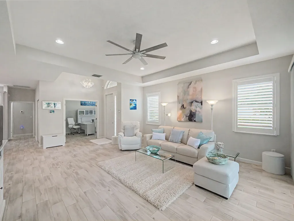12773 SW Lake Fern Circle Port St Lucie FL 34987