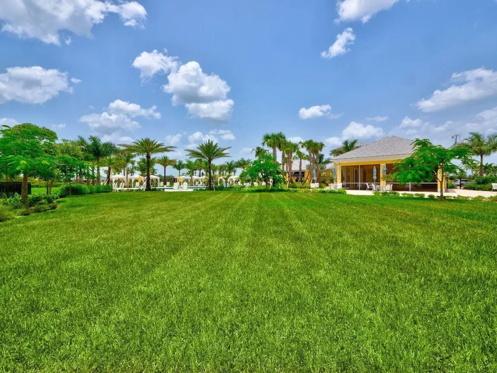 12773 SW Lake Fern Circle Port St Lucie FL 34987
