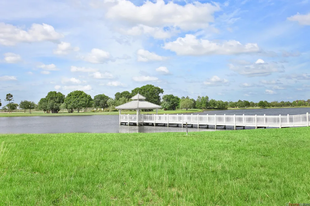 12773 SW Lake Fern Circle Port St Lucie FL 34987