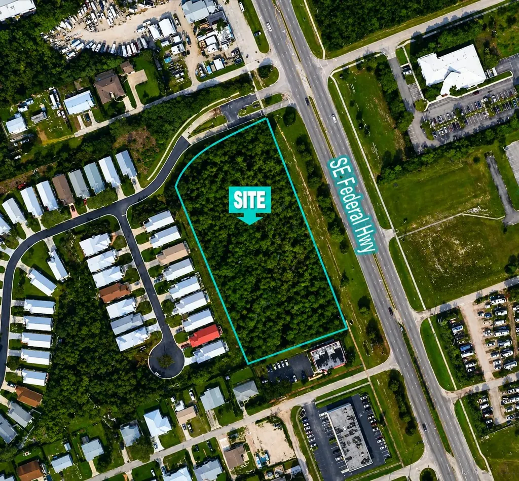 8200 SE Sugar Pines Way Hobe Sound FL 33455