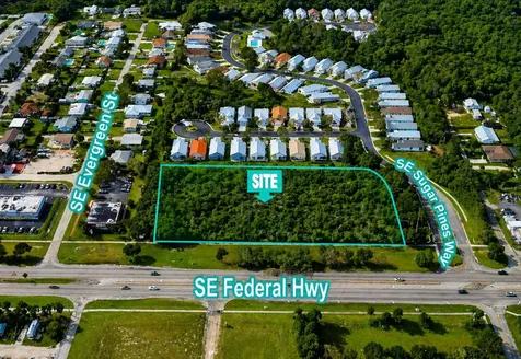 8200 SE Sugar Pines Way Hobe Sound FL 33455