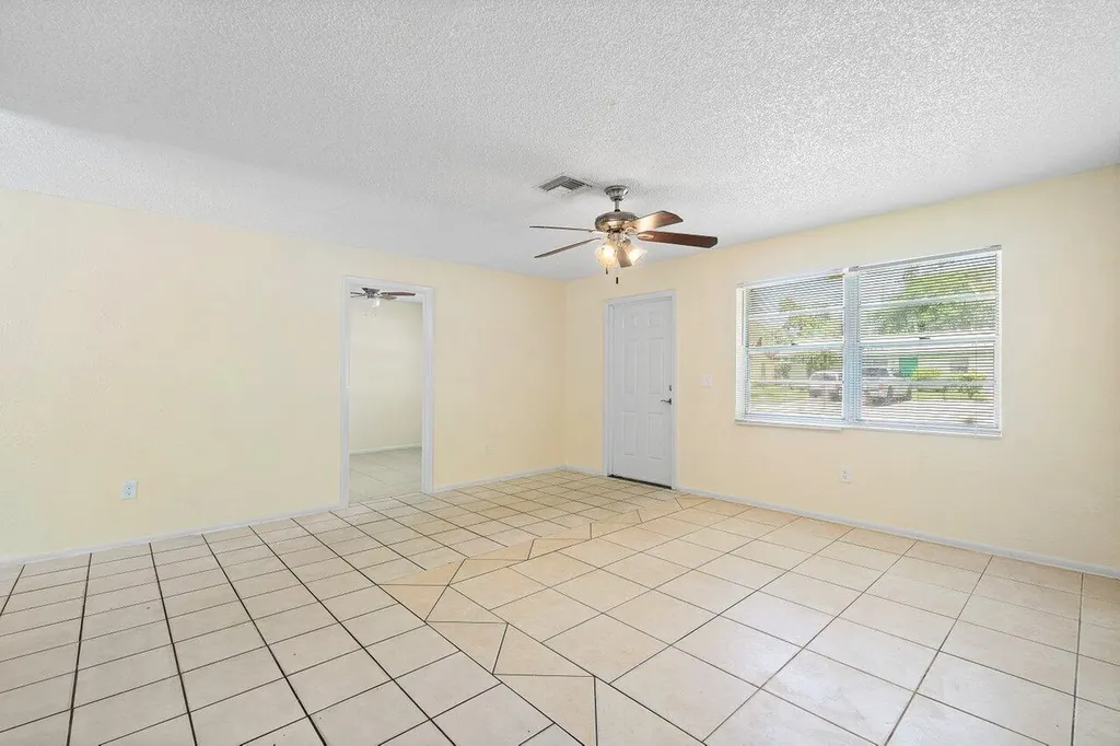 4861 Gulfstream Road Lake Worth FL 33460
