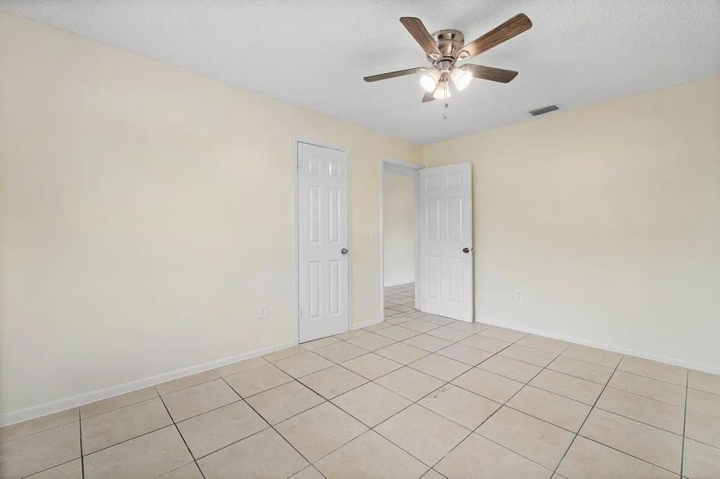 4861 Gulfstream Road Lake Worth FL 33460