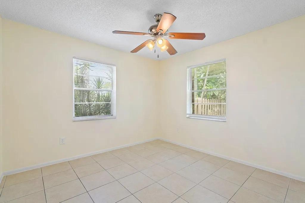 4861 Gulfstream Road Lake Worth FL 33460
