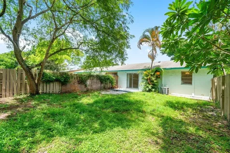 4861 Gulfstream Road Lake Worth FL 33460