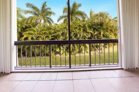 3050 Presidential Way West Palm Beach FL 33401
