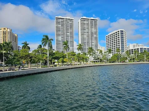 3050 Presidential Way West Palm Beach FL 33401