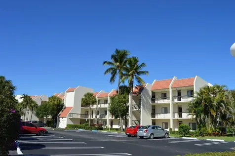 3050 Presidential Way West Palm Beach FL 33401