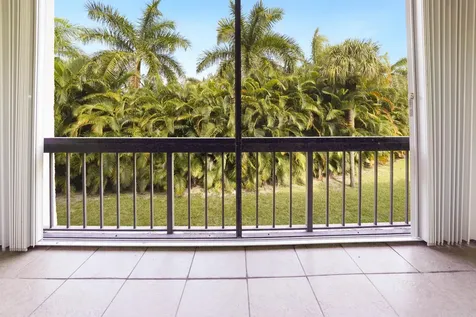 3050 Presidential Way West Palm Beach FL 33401